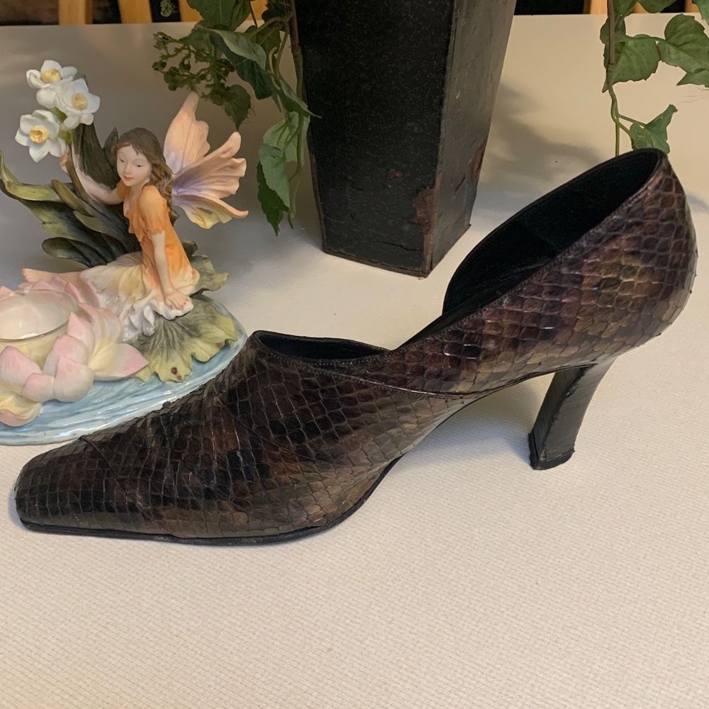 Bally Women's Vintage Genuine Snakeskin Snakeskin Heels - Picture 5 of 8